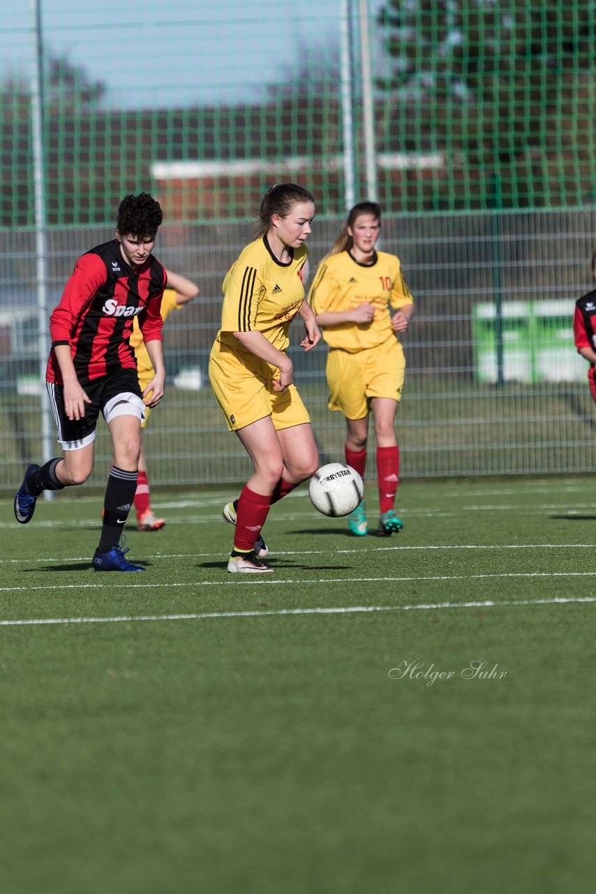 Bild 337 - B-Juniorinnen SG Weststeinburg/Bei - SV Fisia 03 : Ergebnis: 1:2